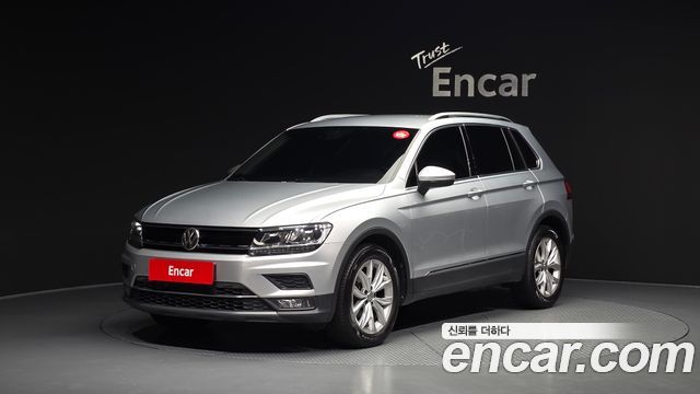 Volkswagen Tiguan 2-го поколения 2.0 TDI Premium - фото 0