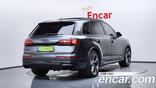 Audi SQ7 4.0 TFSI Quattro - фото 1