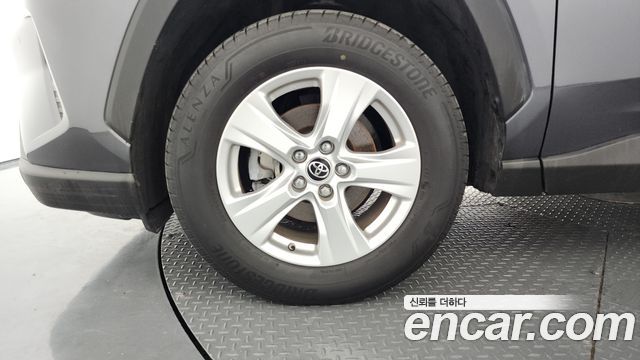 Toyota RAV4 5-го поколения 2.5 2WD - фото 4