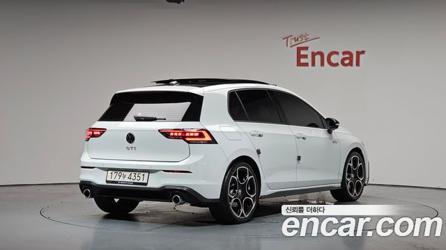Volkswagen Golf 8-го поколения 2.0 GTI - фото 0
