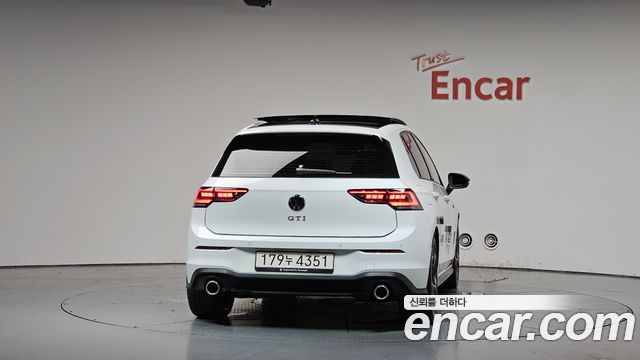 Volkswagen Golf 8-го поколения 2.0 GTI - фото 2