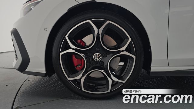 Volkswagen Golf 8-го поколения 2.0 GTI - фото 3
