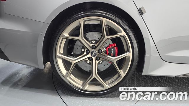 Audi RS6 C8 4.0 TFSI Quattro Avant Performance - фото 4