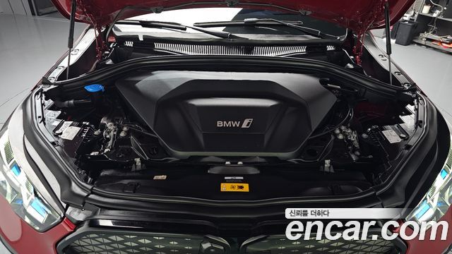 BMW iX2 U10 eDrive 20 M Sport - фото 4