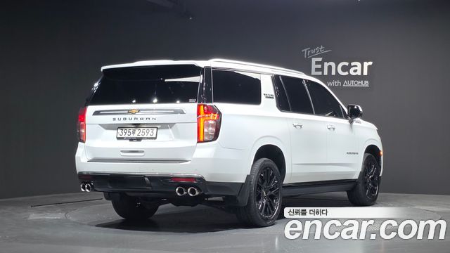 Chevrolet Surburban 6.2 - фото 1