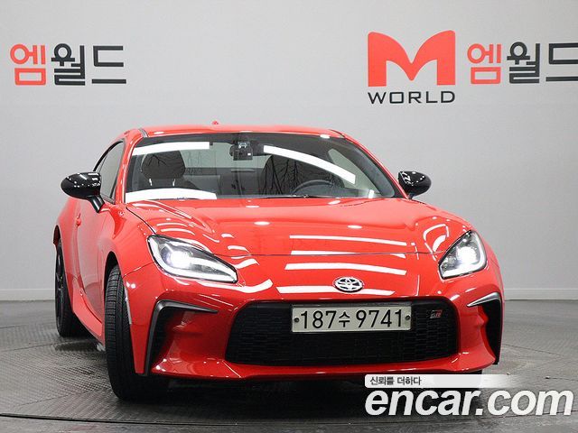 Toyota 86 GR86 2.4 Premium - фото 1