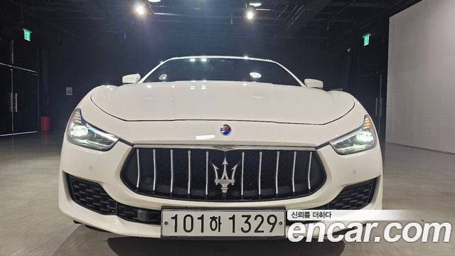 Maserati Ghibli 3.0S Q4 3rd - фото 0