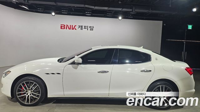 Maserati Ghibli 3.0S Q4 3rd - фото 2