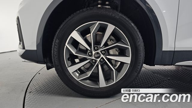Audi Q5 FY 45 TFSI Quattro Sportback - фото 3