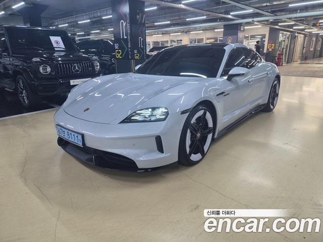 Porsche Taycan GTS - фото 0