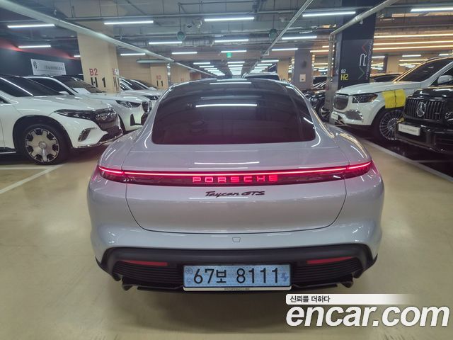 Porsche Taycan GTS - фото 3