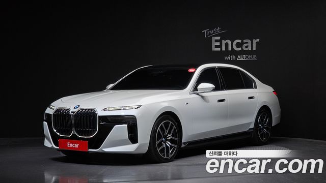 BMW i7 G70 xDrive 60 M sport - фото 0