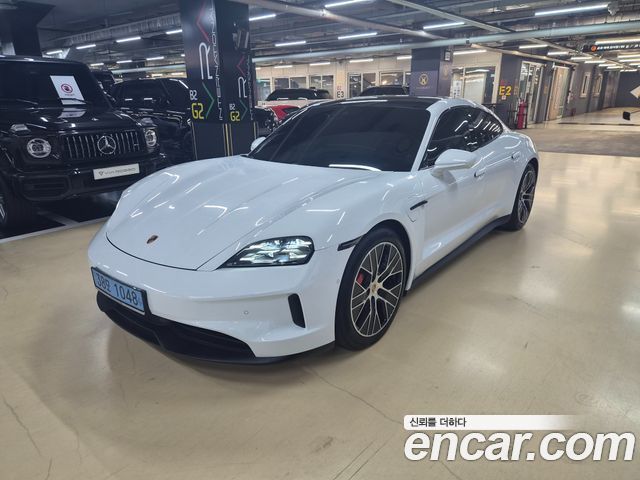 Porsche Taycan 4S - фото 0
