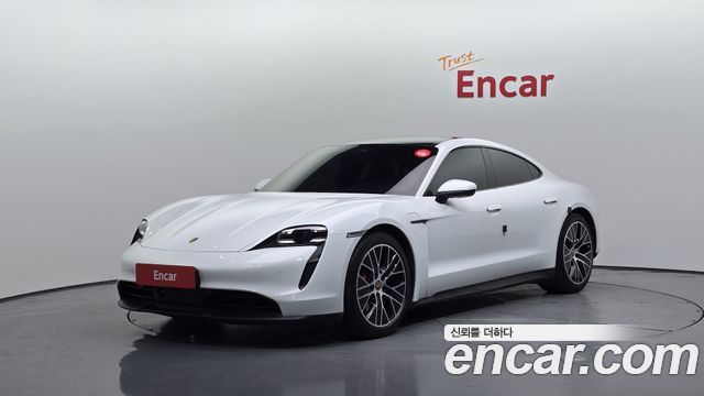 Porsche Taycan 4S - фото 0