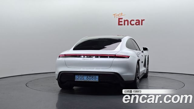Porsche Taycan 4S - фото 3