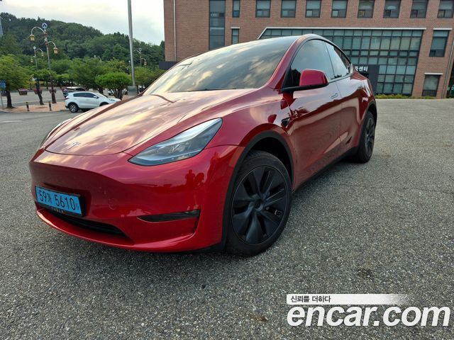 Tesla Model Y Long Range AWD - фото 1