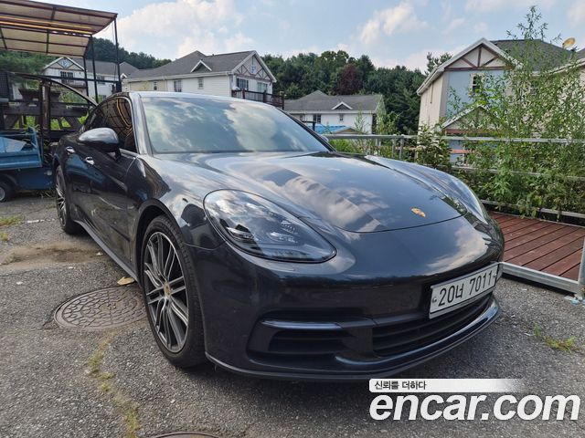 Porsche Panamera 3.0 AWD - фото 0