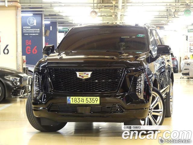 Cadillac Escalade 5-го поколения 6.2 Sports Platinum - фото 0