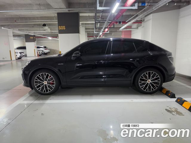 Porsche Macan EV 4S - фото 2