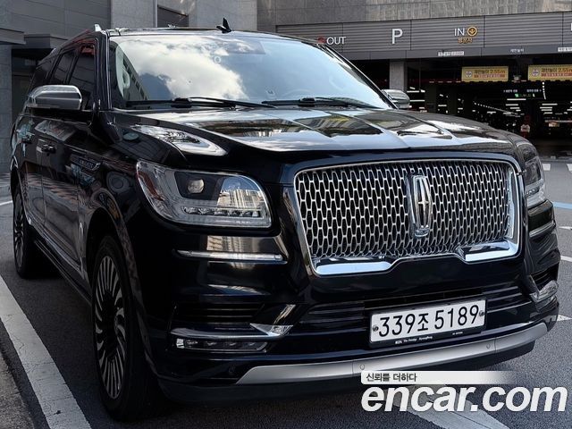 Lincoln Navigator 4-го поколения 3.5L Black Label - фото 0