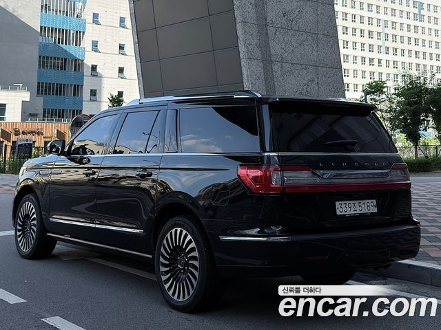 Lincoln Navigator 4-го поколения 3.5L Black Label - фото 3