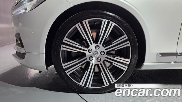 Volvo S90 B6 AWD Inscription - фото 4