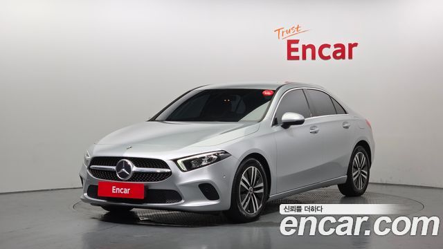 Mercedes-Benz A-Class W177 A200d Sedan - фото 0