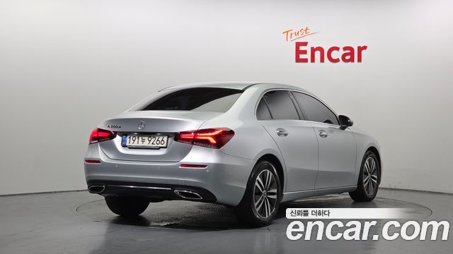 Mercedes-Benz A-Class W177 A200d Sedan - фото 1