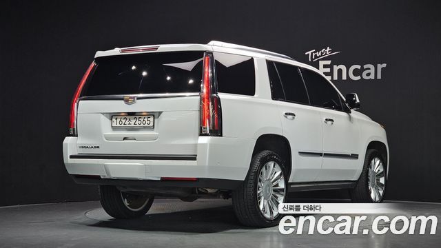 Cadillac Escalade 6.2 4th - фото 1