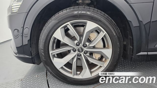 Audi e-Tron 55 Quattro - фото 3