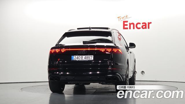 Audi Q8 55 TFSI Quattro Premium - фото 3
