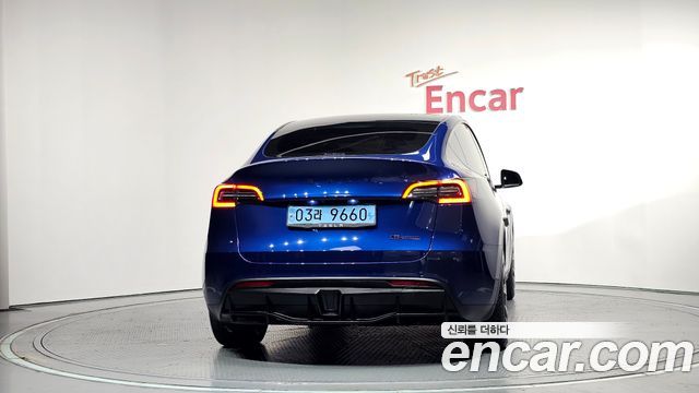Tesla Model Y RWD - фото 3
