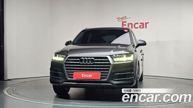 Audi Q7 45 TFSI Quattro - фото 2