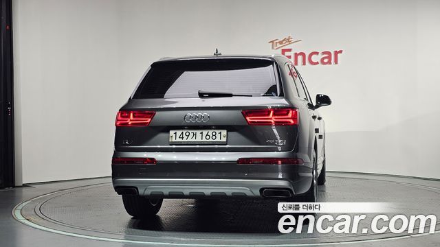 Audi Q7 45 TFSI Quattro - фото 3