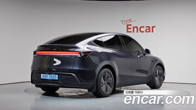 Tesla Model Y Premium RWD - фото 0