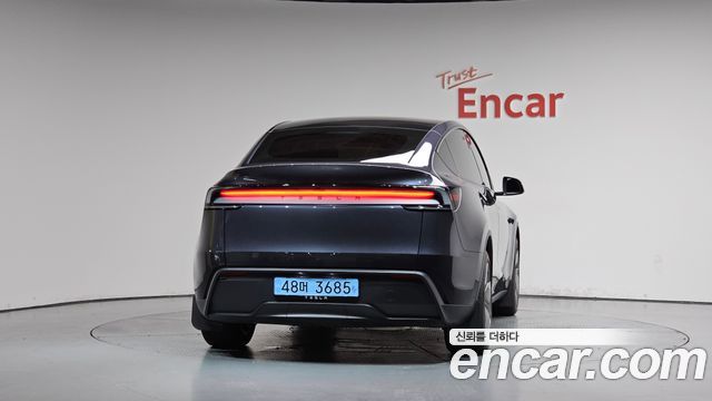 Tesla Model Y Premium RWD - фото 2