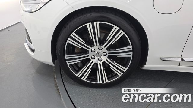 Volvo S90 T8 AWD Inscription - фото 3