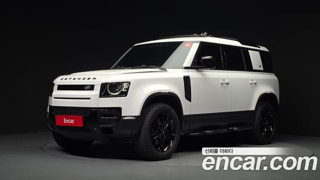 Land Rover Defender L663 110 D250 SE - фото 0