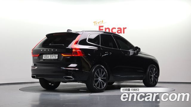 Volvo XC60 2-го поколения T6 Inscription - фото 1