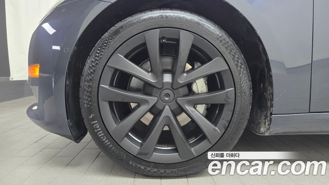Tesla Model 3 Long Range AWD - фото 3
