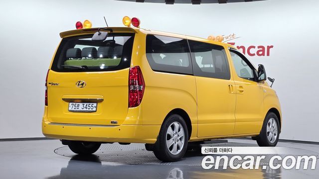 Hyundai Starex New School Bus LPi - фото 0