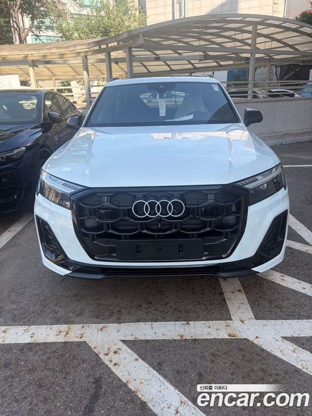 Audi Q7 50 TDI Quattro Premium - фото 0