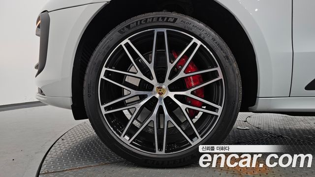 Porsche Macan 2.9 GTS 95B - фото 3