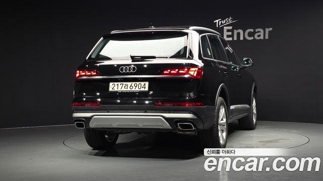 Audi Q7 55 TFSI Quattro - фото 3