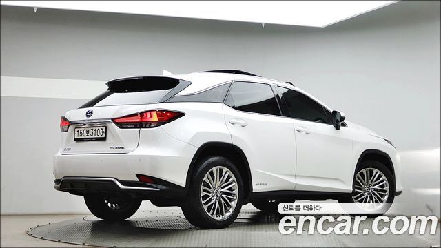 Lexus RX 450h 4-го поколения Executive - фото 1