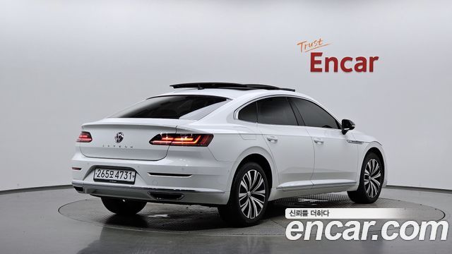 Volkswagen Arteon 2.0 TDI Premium - фото 0