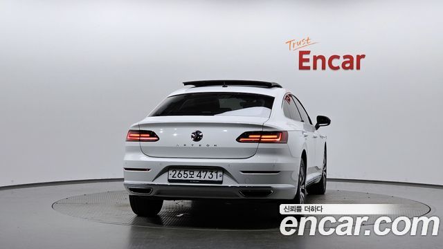 Volkswagen Arteon 2.0 TDI Premium - фото 2