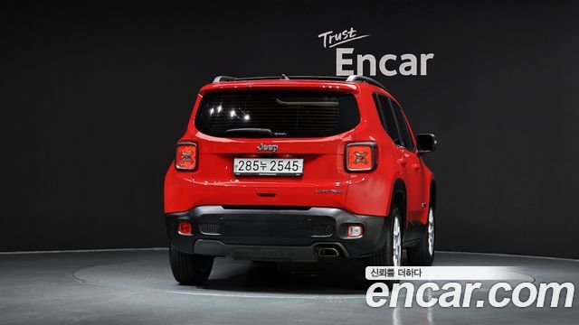 Jeep Renegade 2.4 Limited - фото 3