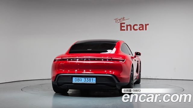 Porsche Taycan 4S - фото 3