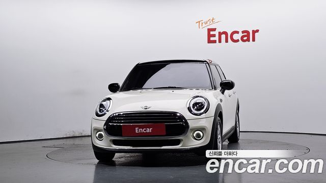 Mini Cooper 5Door Standard 3rd - фото 2
